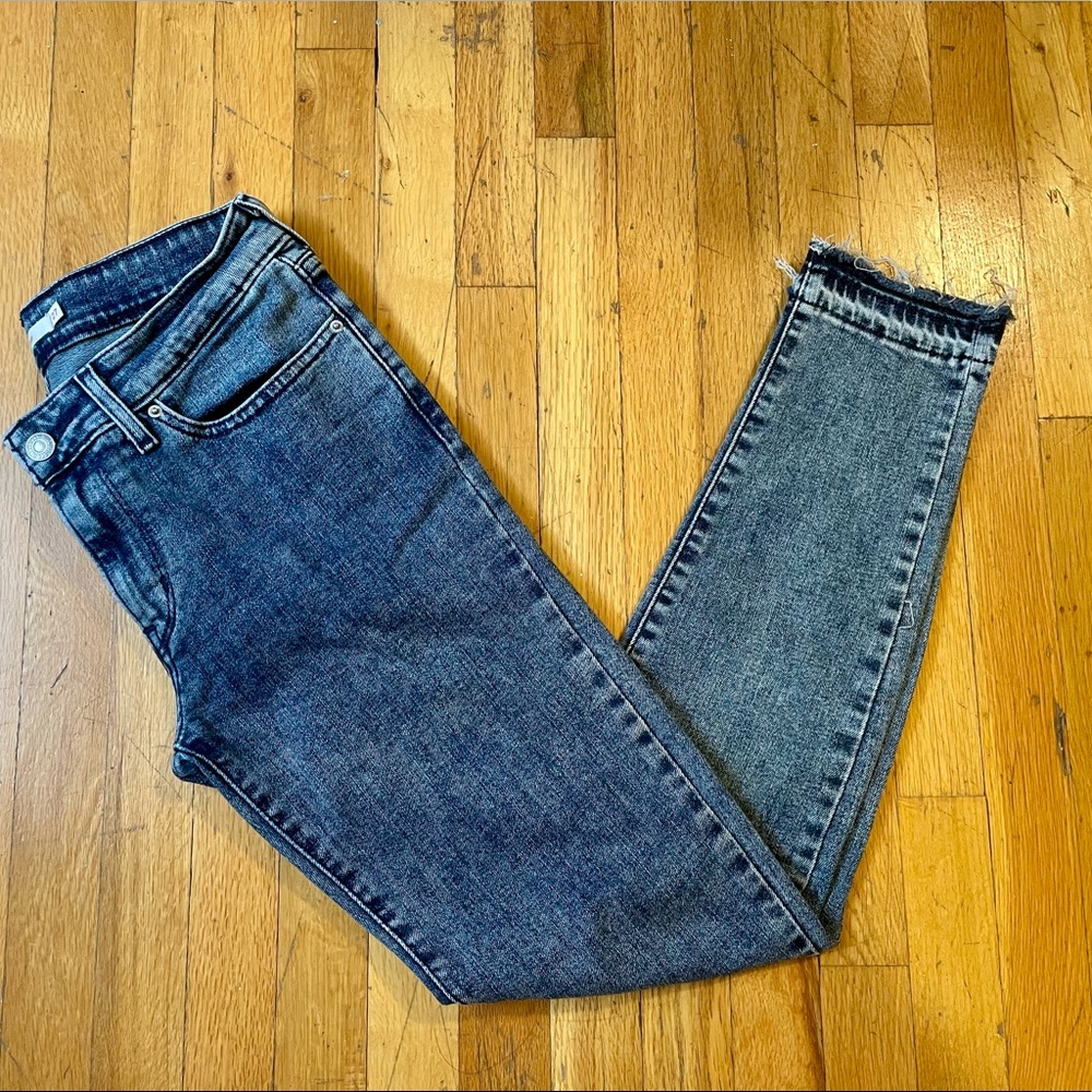 EUC Levi’s Denim Jeans